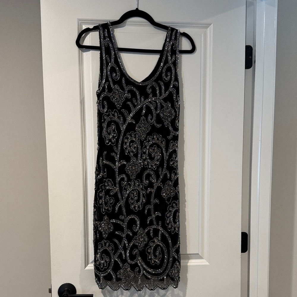 Chic Black and Silver Patterned Mini Dress